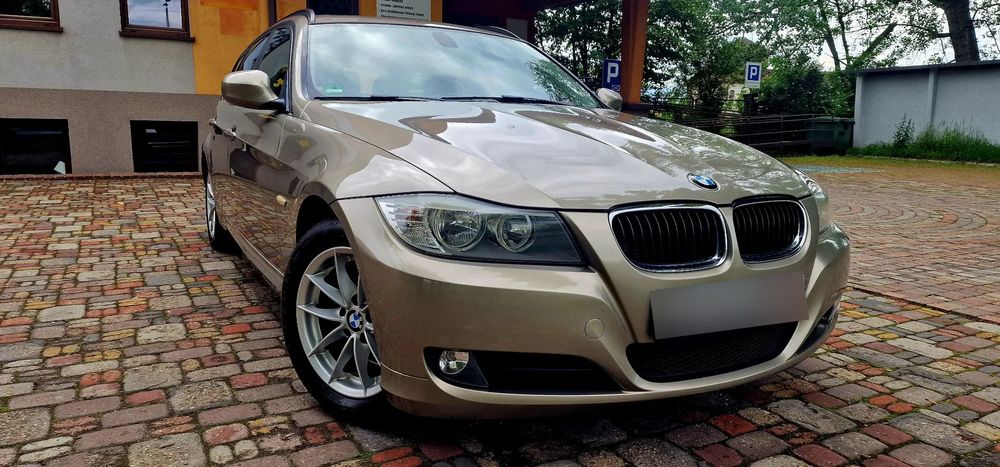 BMW 3 Series E90/E91/E92/E93 (2005-2012) 320d DPF Edition Sport 2012