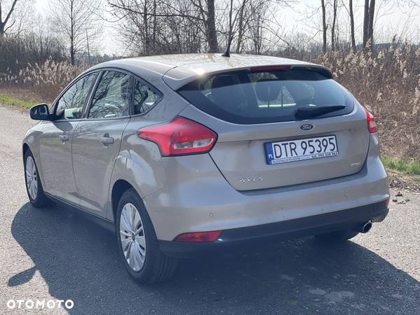 Ford Focus - 7