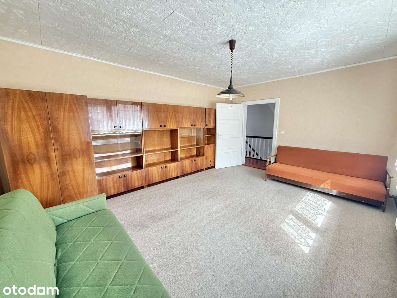 Dom w zabudowie szeregowej z dużym ogrodem-3