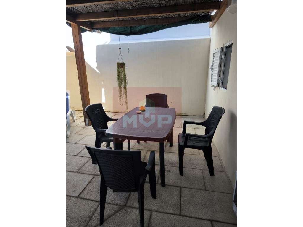 Moradia T2 no centro da Fuseta-25