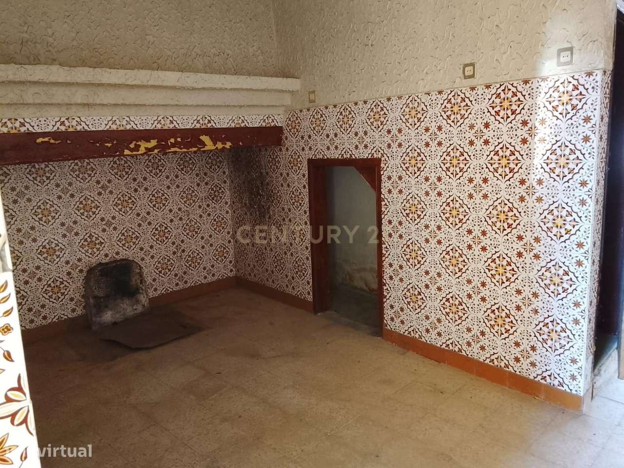 Moradia em Nisa, no Alentejo - Vila templária de elevado valor históri-6