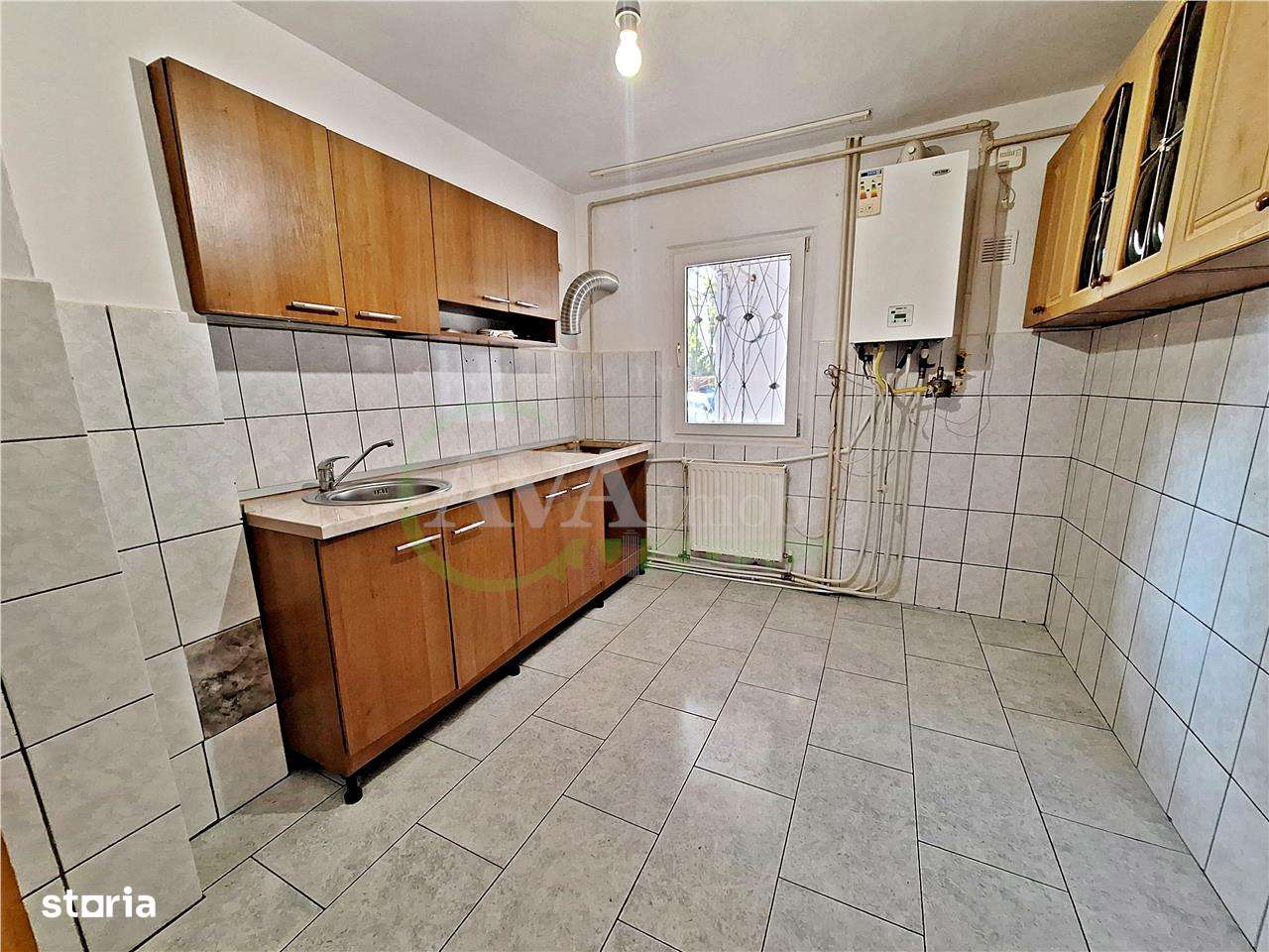 Repozitionare Pret | Apartament 3 camere decomandat | Centrala termica - Imagine principală: 4/10