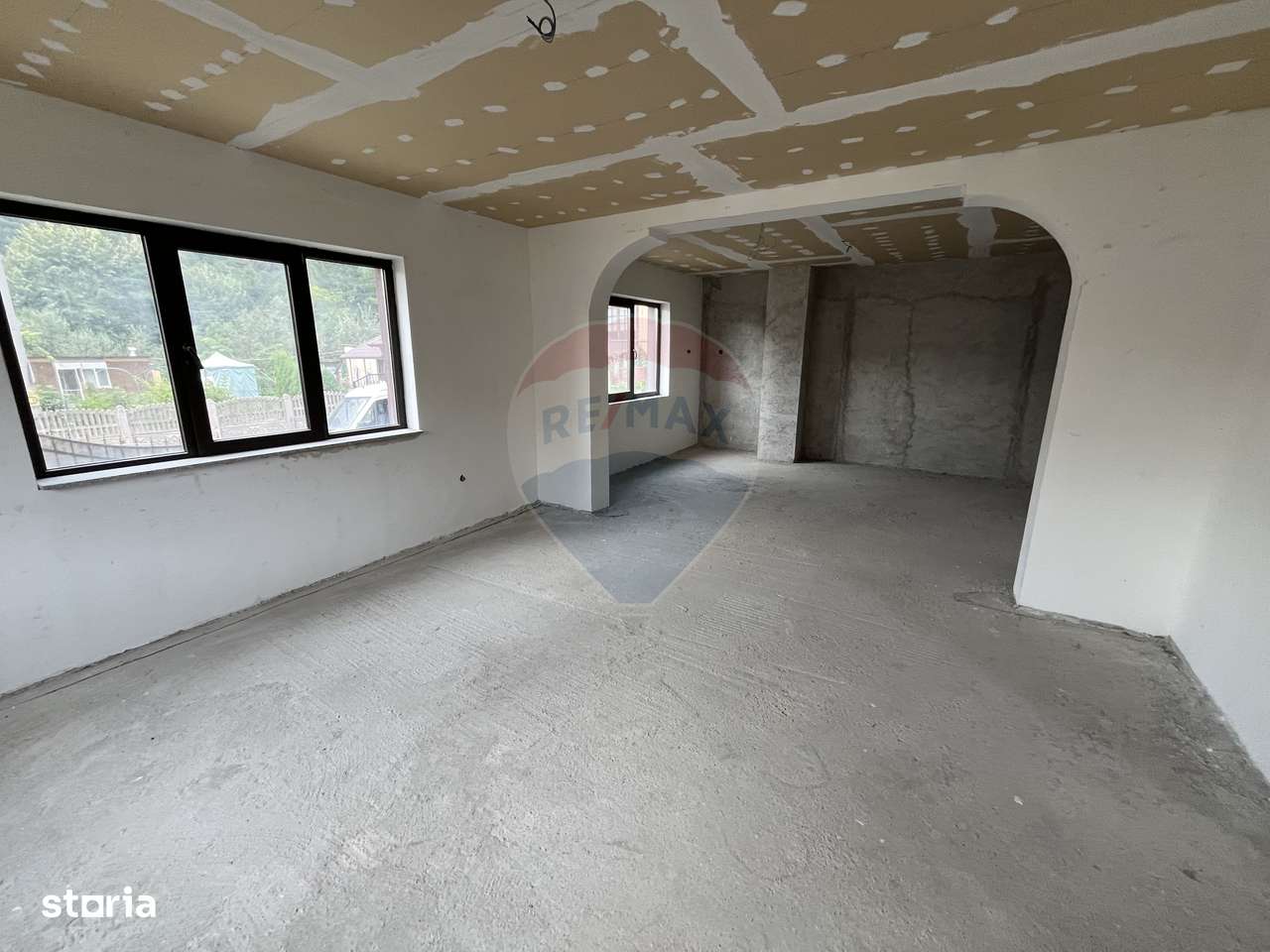 Casă de vânzare în Câmpulung la preț de apartament.-8