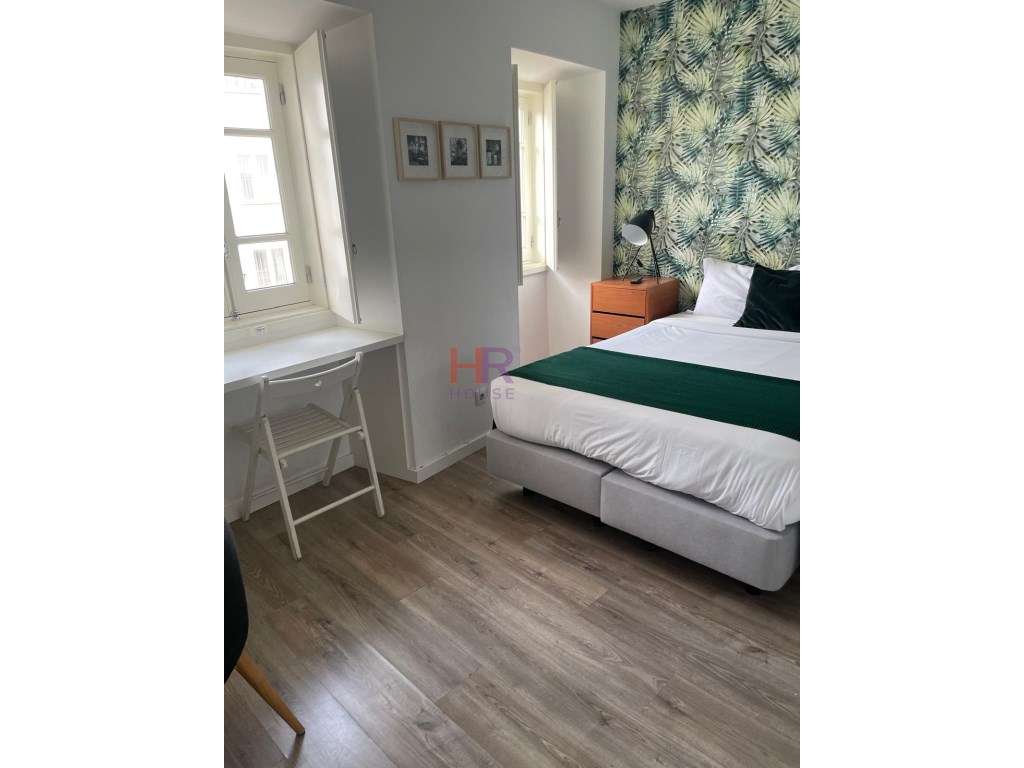 Vende-se Prédio com 8 estúdios mobilados e equipados.-16