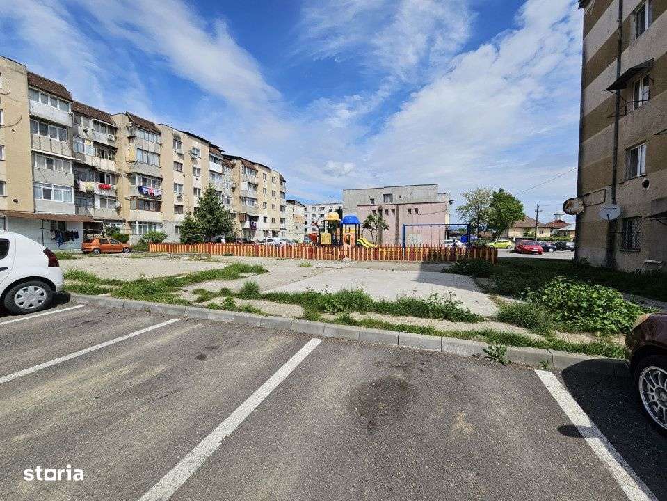 Vanzare teren intravilan - 250 mp - strada Constructorilor - zona CAM - Imagine principală: 5/8