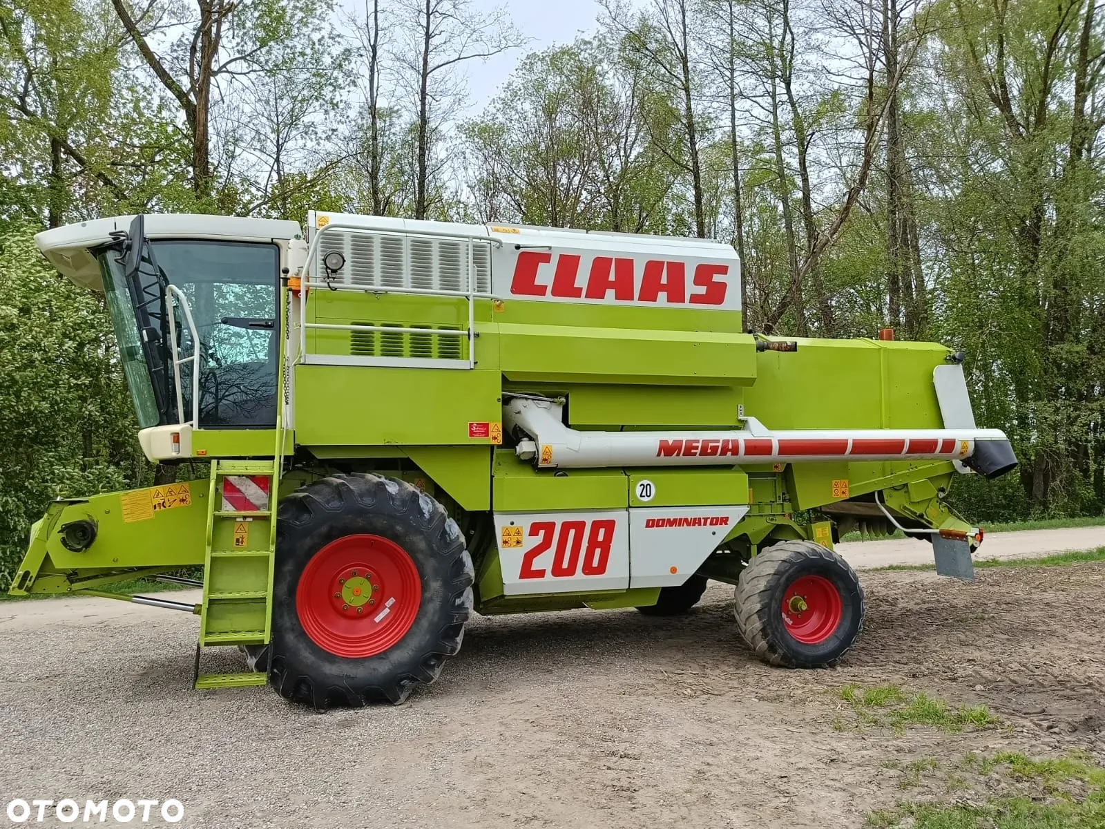Claas Mega 208 - 3