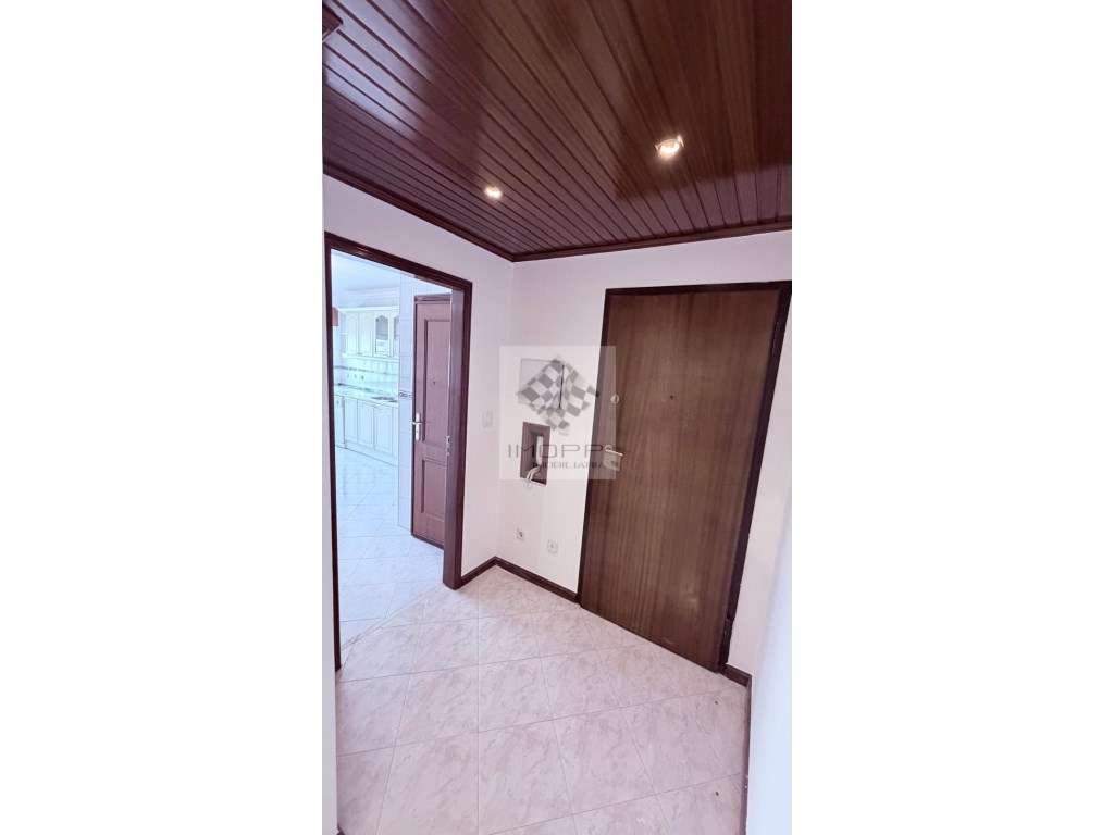 Fabuloso apartamento T2 na Cavaleira com parqueamento-22