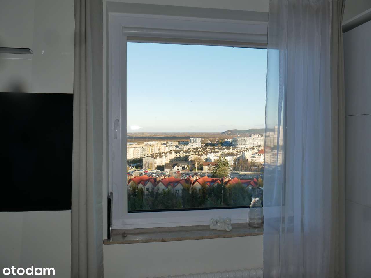 Reda-na sprzedaż  eleganckie  mieszk. 3 pok.+ kom.lok.+ m. w hali g.-11