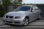 BMW Seria 3 318i - 5