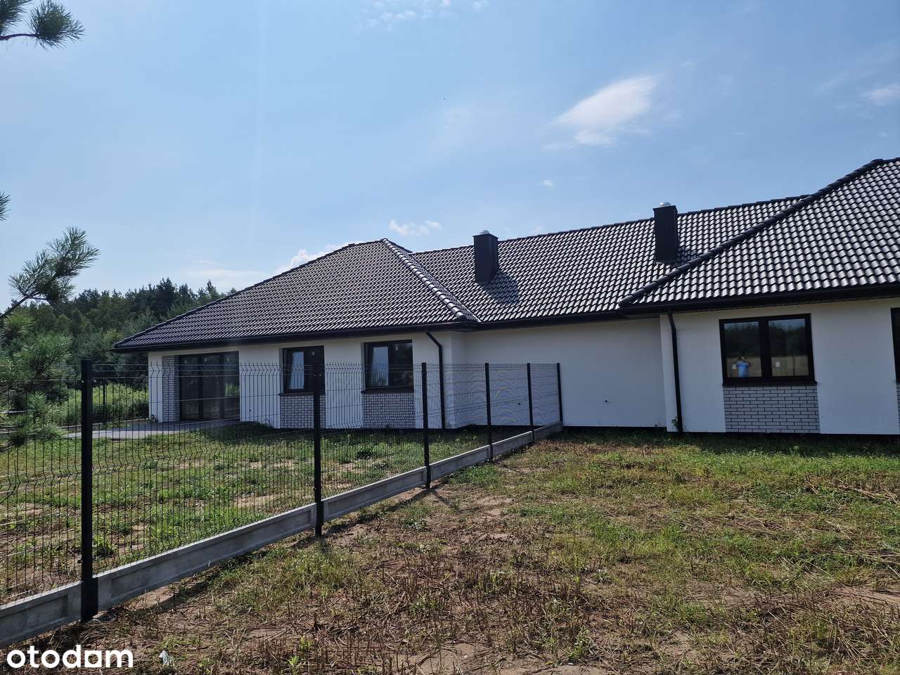 Nowoczesny Dom  z Wiatą Garażową-9