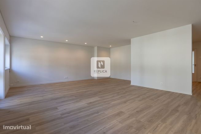 Apartamento T3 renovado em Massarelos-3