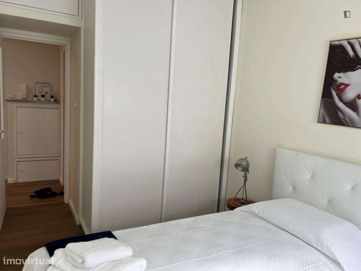Apartamento com 1 quartos - localizado em Cedofeita Porto - Grande imagem: 5/6