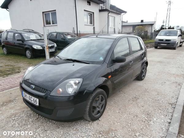 Ford Fiesta 1.4 Ambiente - 3