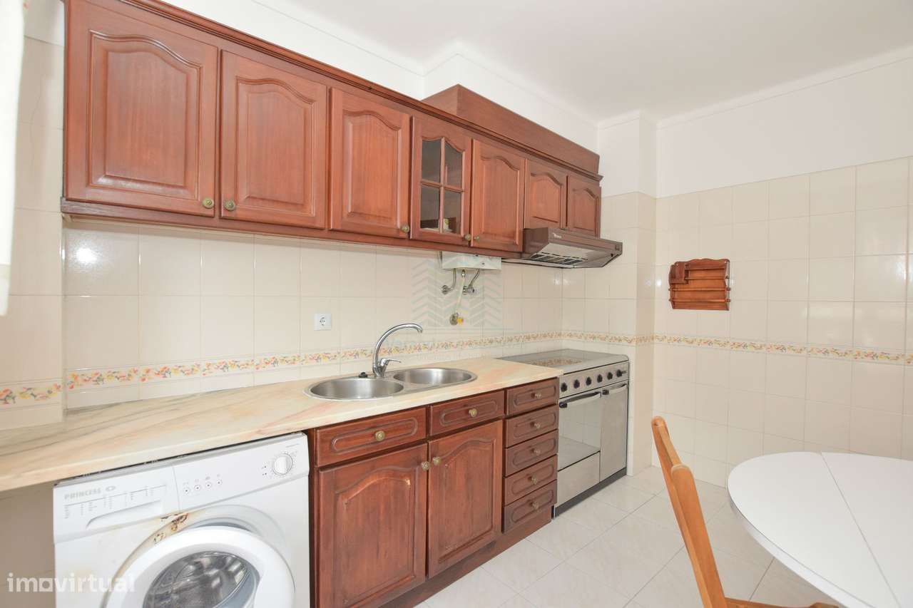 Apartamento T2 mobilado e equipado em Torres Novas - Grande imagem: 5/33