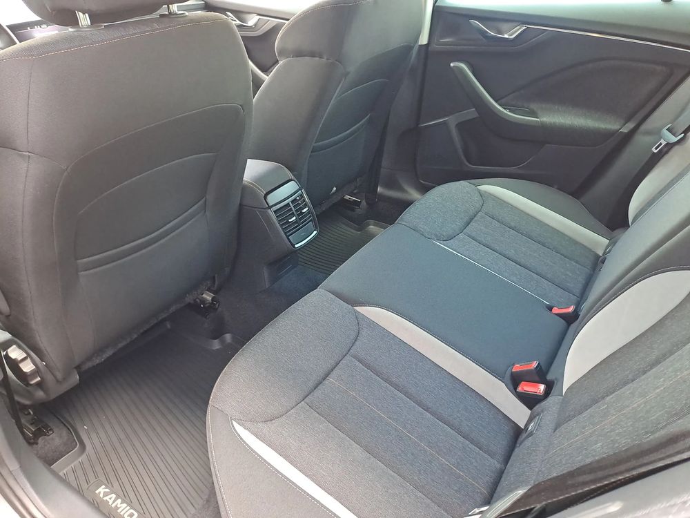 SKODA KAMIQ Style 1.0TSI 110KM ACC Kamera SmartLink Klima ASO Salon PL