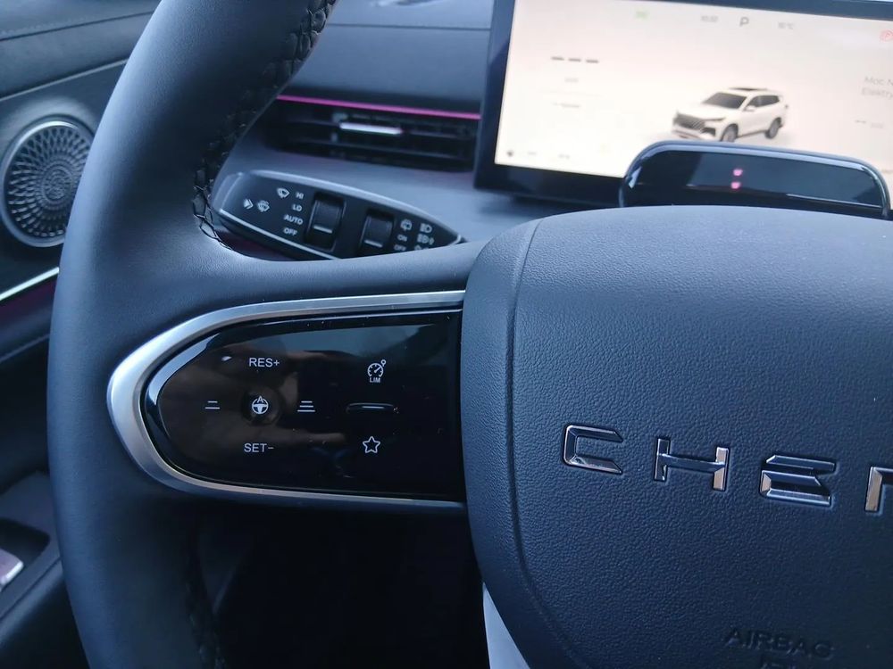 chery tiggo-8