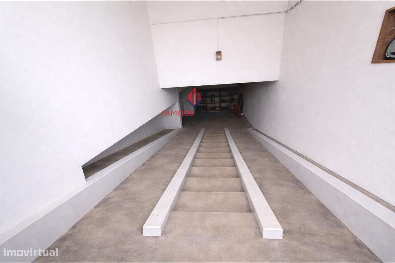 Armazém com Excelente Localização em Portimão - Grande imagem: 2/11