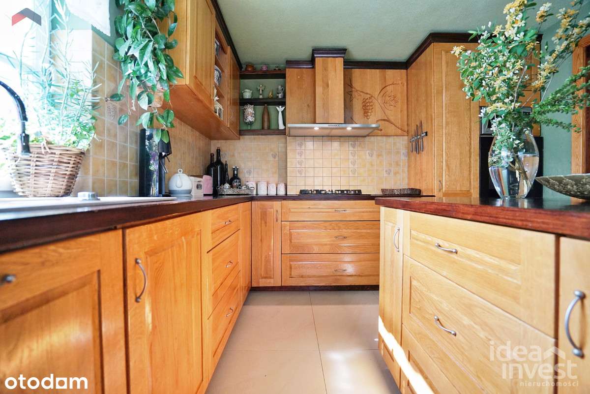 Duży dom z pięknym ogrodem w urokliwej wsi - Pełny obrazek: 4/20