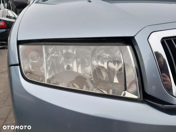 SKODA FABIA LAMPA REFLEKTOR PRAWA PRZEDNIA PRAWY PRZÓD - 1