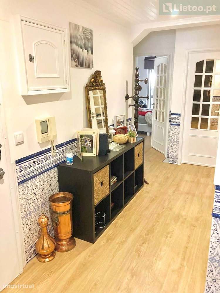 Apartamento T5 renovado e com terraço - Queluz-21