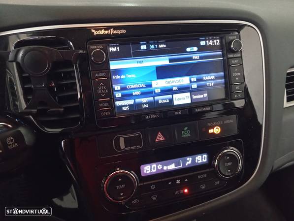 Mitsubishi Outlander 2.0 PHEV Instyle Navi - 12