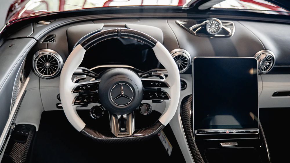 AMG PureSpeed, 1 z 250 szt., 4.0 V8 Biturbo, 585 KM, 800NM