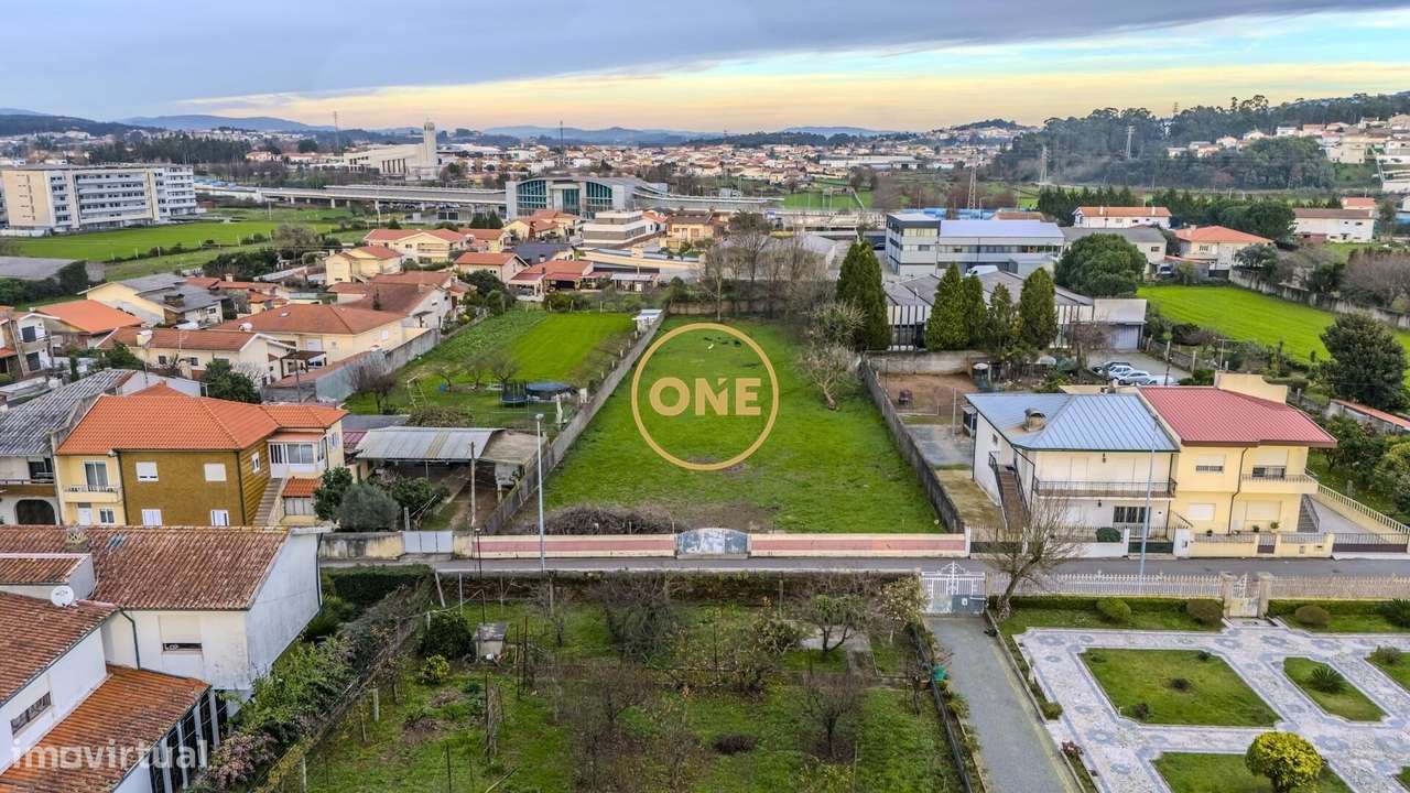 Terreno de construção no centro da Trofa - Grande imagem: 5/8