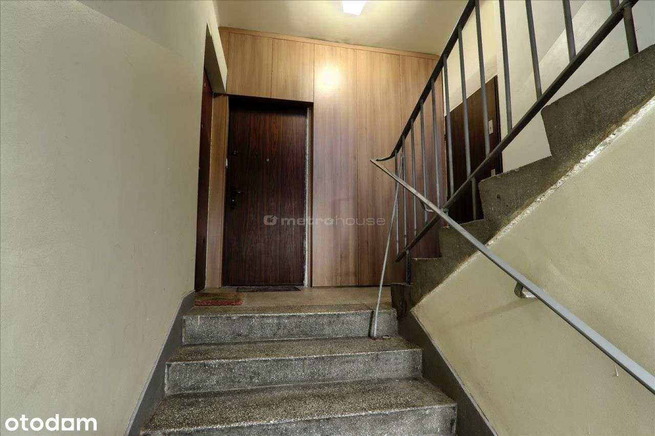 Przestronne mieszkanie w zadbanym bloku z cegły. - Pełny obrazek: 4/5