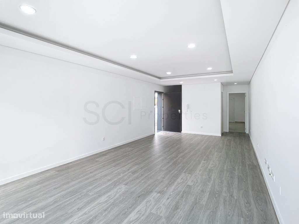 Moradia T3 duplex no centro de Fernão Ferro - Grande imagem: 5/39