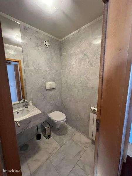 Bonfim Porto | T2 duplex w/ balcony & garage - Grande imagem: 5/12