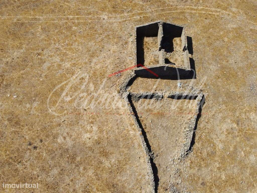 Propriédade de 119ha com varias ruinas - Castro Verde-36