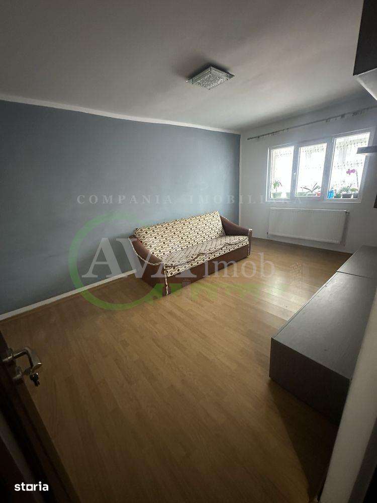 Apartament 2 camere decomandat, zona Mioritei - Imagine principală: 2/8