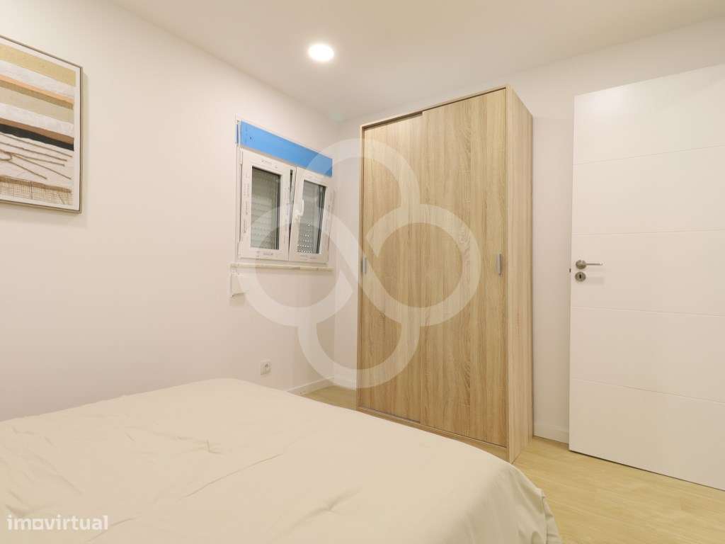 Apartamento T1 Renovado Conforto e Modernidade no Coração da Cidade...-10
