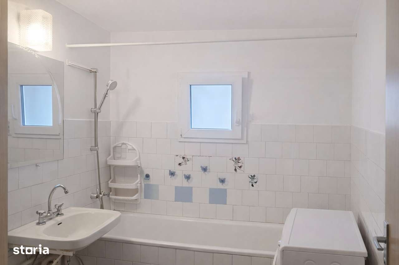 De vânzare apartament 2 camere decomandat Între Lacuri-3