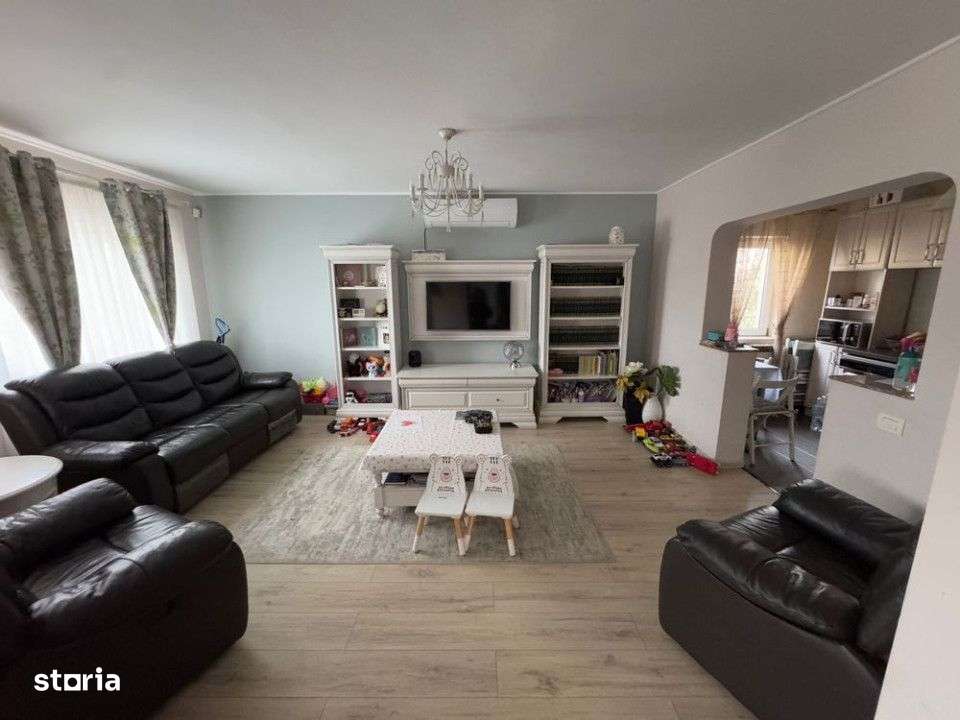 DE VANZARE | CASA 3 CAMERE | VALU LUI TRAIAN - Imagine principală: 1/7