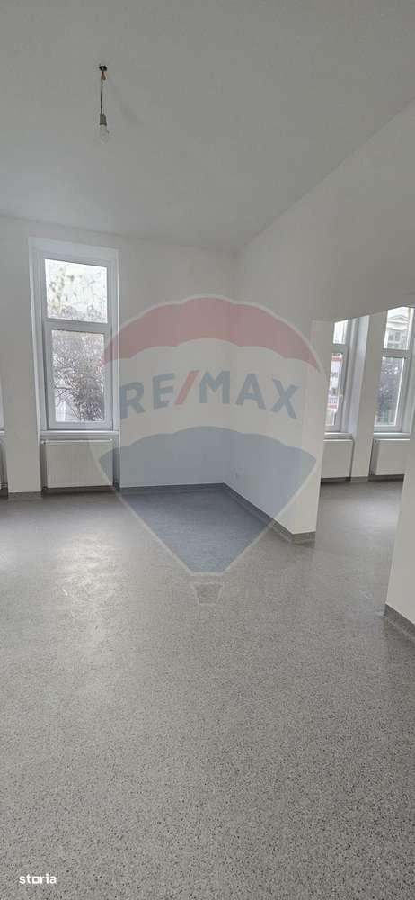 Spațiu comercial pe strada Elena Ghiba Birta - Imagine principală: 4/8