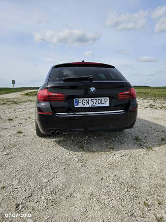 BMW Seria 5 520d Luxury Line - 11