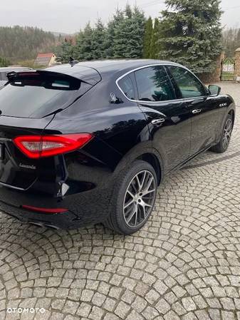 Maserati Levante S - 3