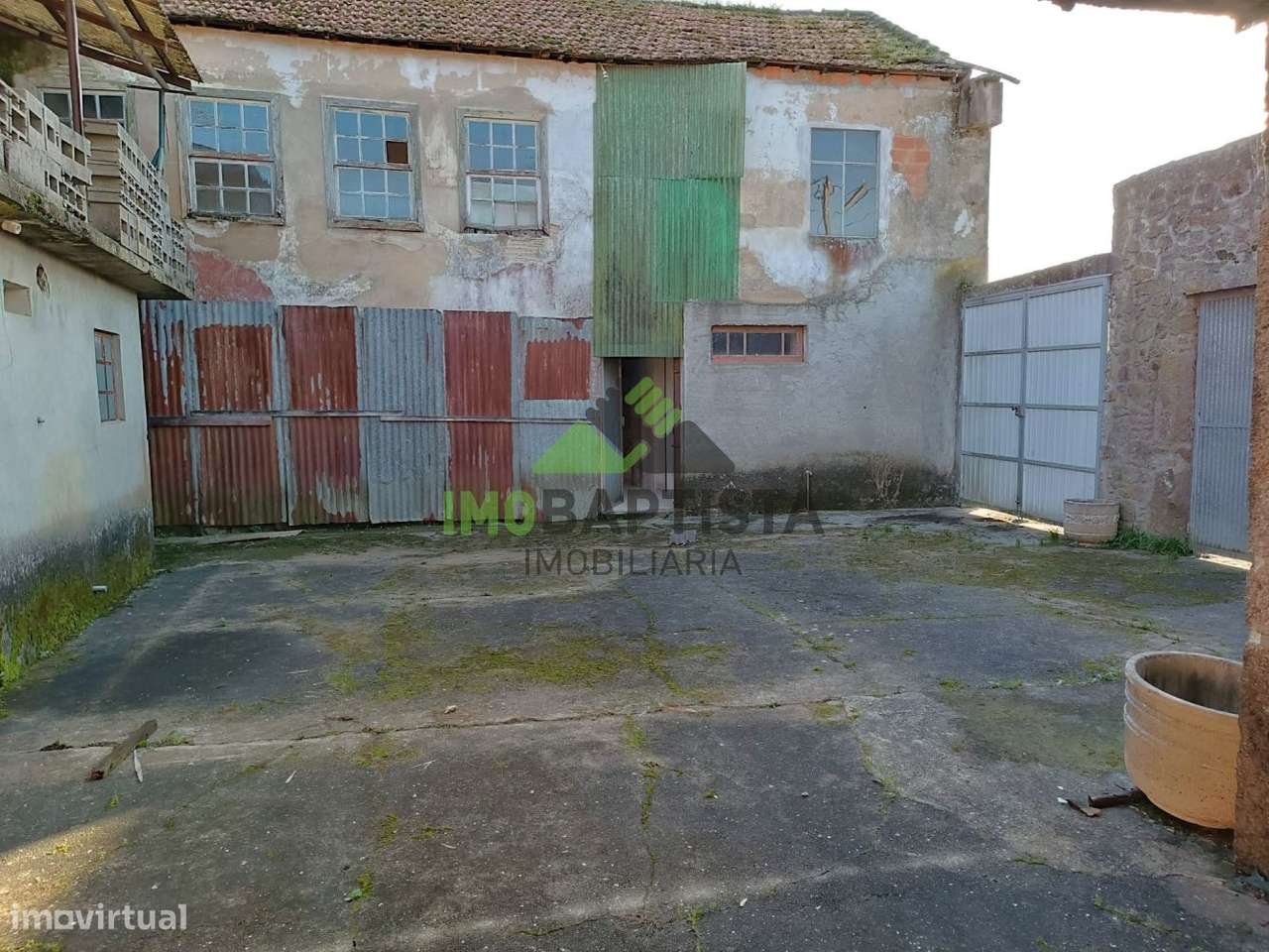 Quinta para restauro em Guisande (9066 m2)-5