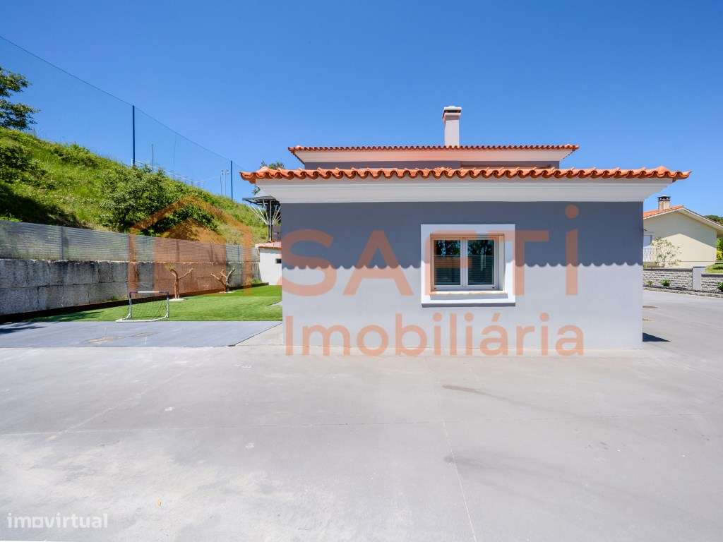 Moradia V4-34