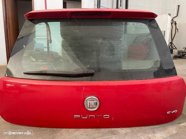 Tampa da Mala Fiat Grand Punto Evo - 1