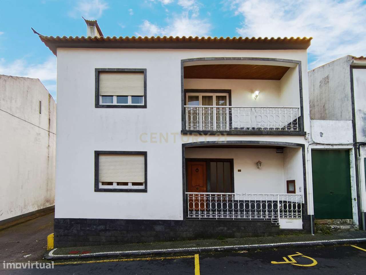 Moradia T5 com garagem - Fajã de Cima - Ponta Delgada (Açores) - Grande imagem: 3/42