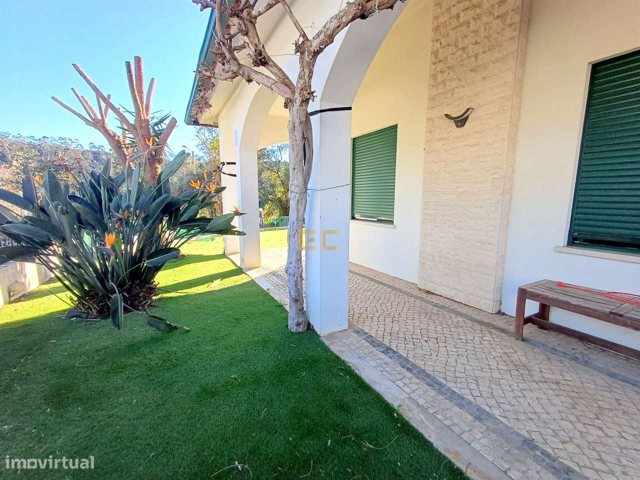 Moradia T5 unifamiliar - Tavarede - Grande imagem: 5/53