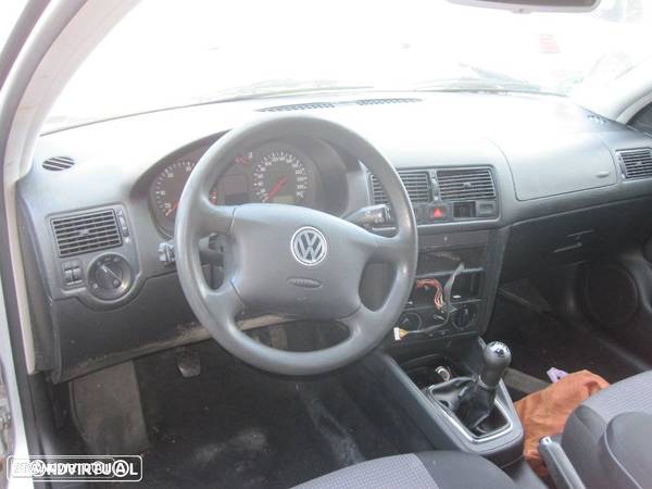 VW Golf IV 1.9 tdi 100cv de 2002 para peças - 6