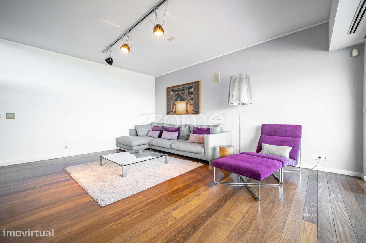 Exclusiva Moradia de Luxo T5+1 com Vista Mar | Lote de 960 m²-18