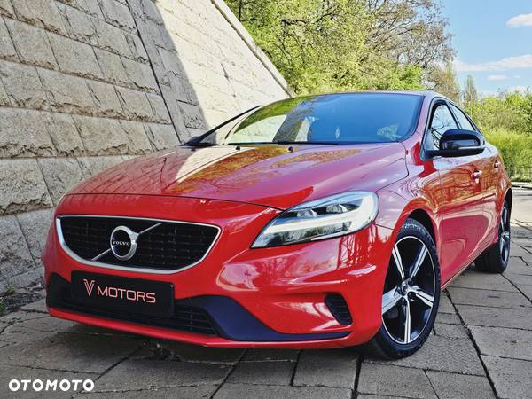 Volvo V40 D2 Drive-E R-Design Momentum - 26