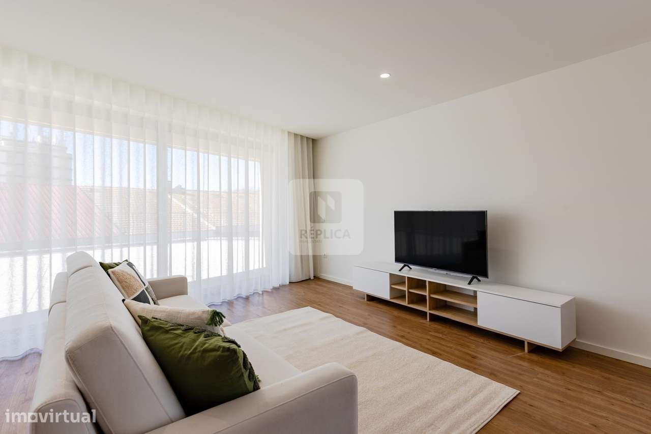Penthouse T4 com Vista Panorâmica no Centro de Vila Nova de Gaia-9