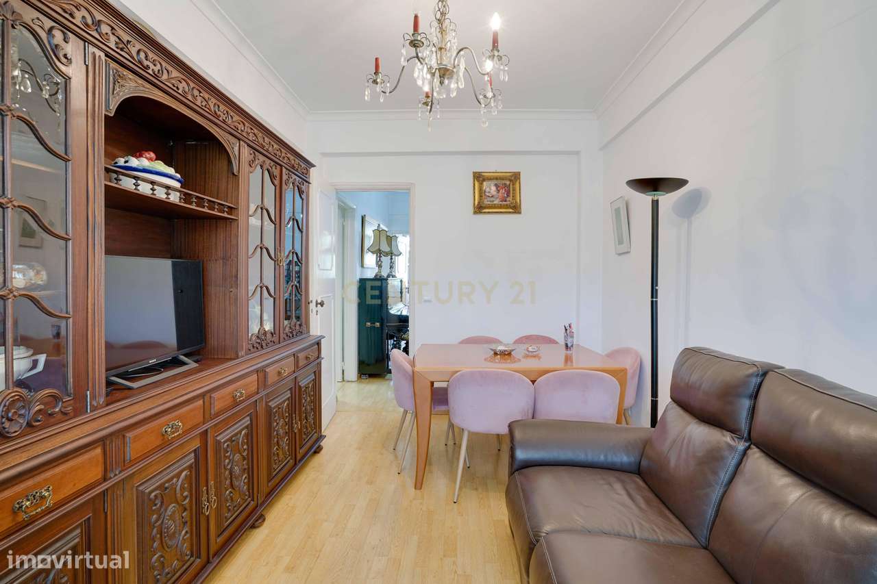 Apartamento T3 pleno de luminosidade em zona premium de Benfica - Grande imagem: 5/35