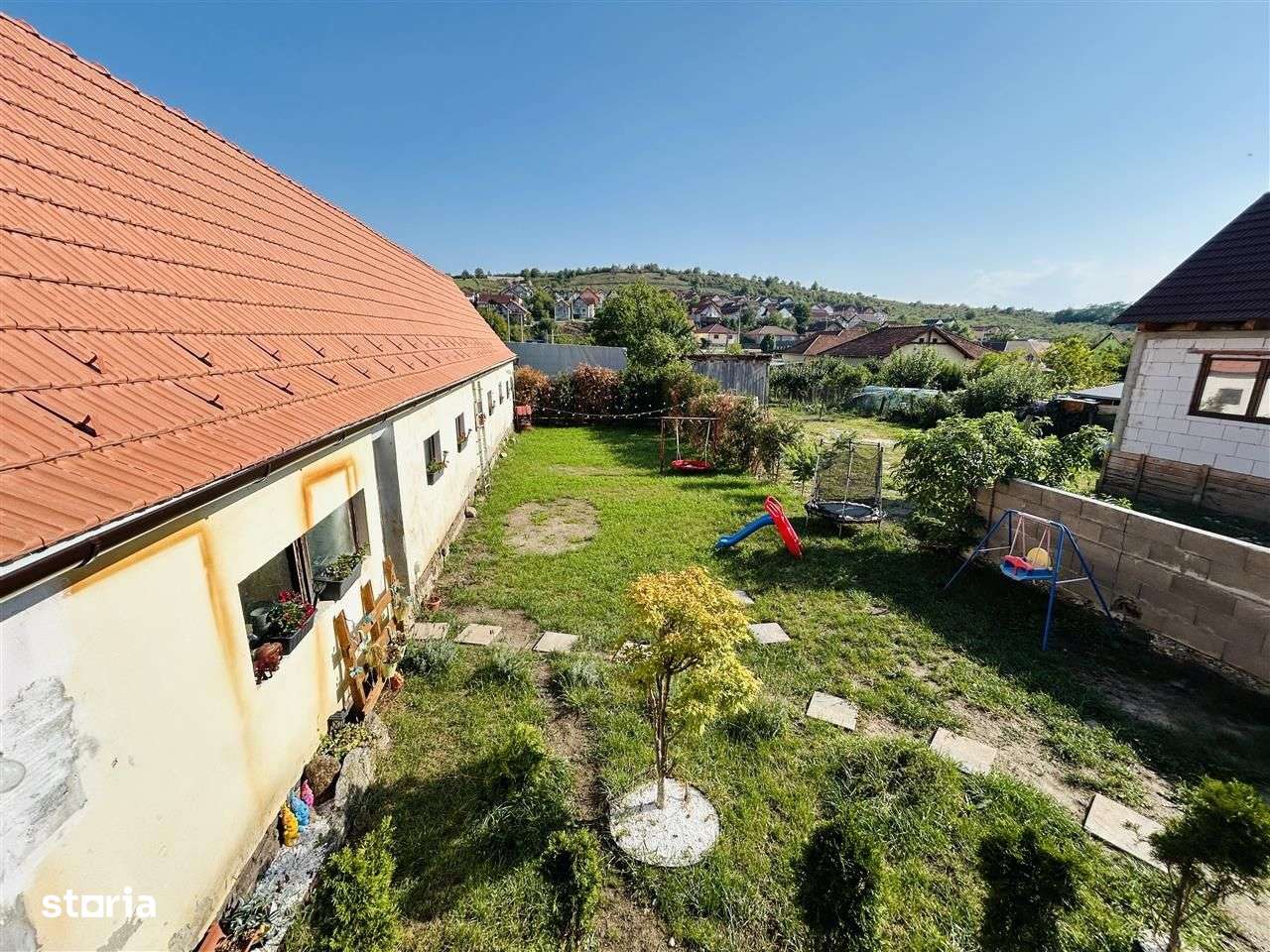 Casa individuala, renovata complet, mobilata si utilata - 700 mp teren - Imagine principală: 4/10