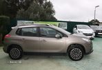 Peugeot 2008 1.2 PureTech Style EAT6 - 4